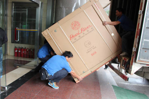 鹤峰钢琴贵重工艺品无忧运